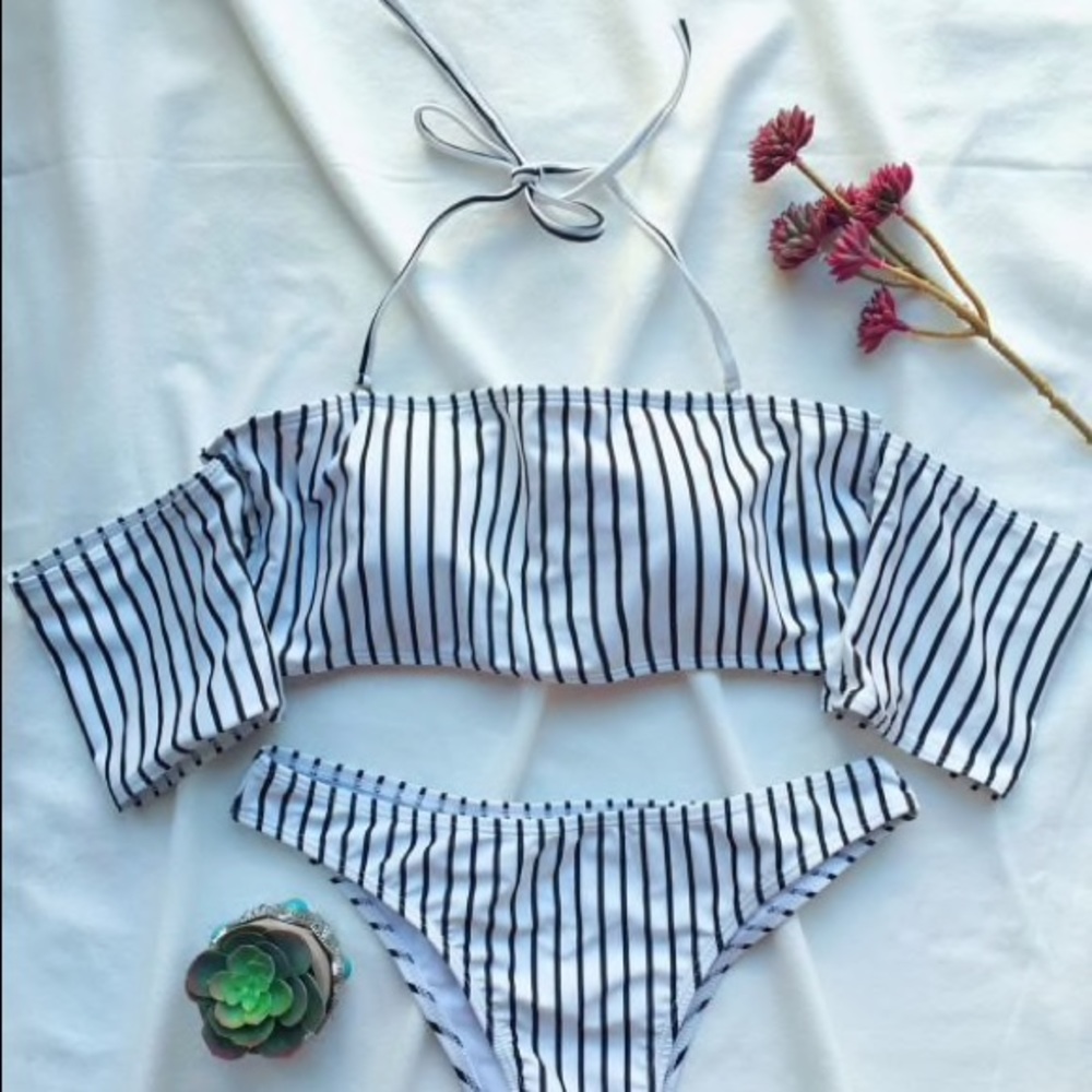 NWT Zaful striped off the shoulder bikini